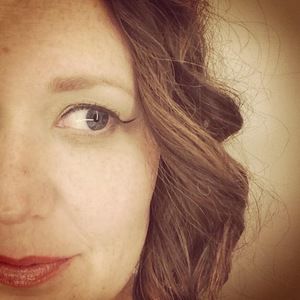 Meet your Posher, Deilia